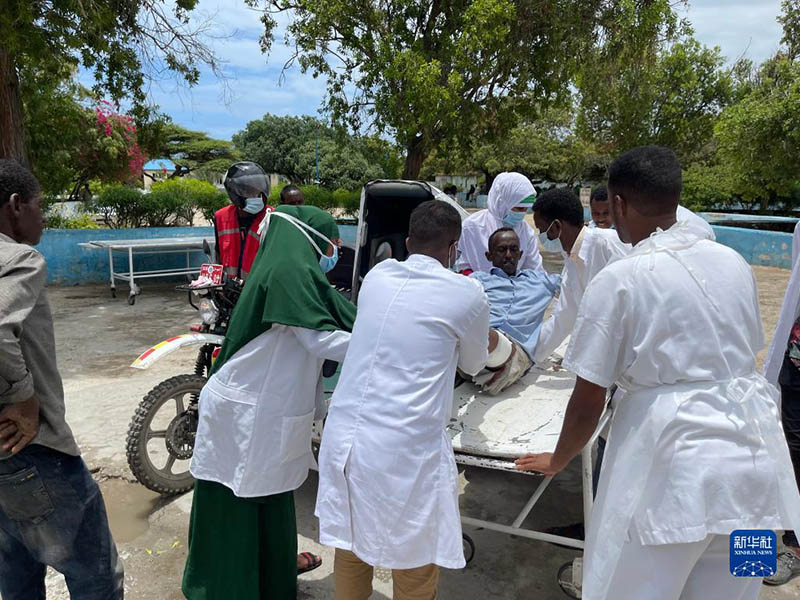 Shambulizi la kujitoa mhanga kwa bomu lililotegwa kwenye gari mjini Mogadishu, Somalia lasababisha vifo vya watu saba na tisa kujeruhiwa