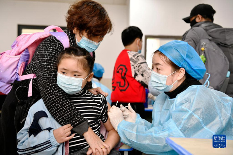 Guiyang: Udungaji wa chanjo ya korona wafanyika shuleni