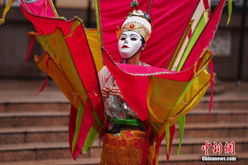Yunnan yafanya shughuli za kutangaza na kuonesha urithi wa utamaduni katika “Siku ya Urithi wa Utamaduni na Mazingira ya Asili”