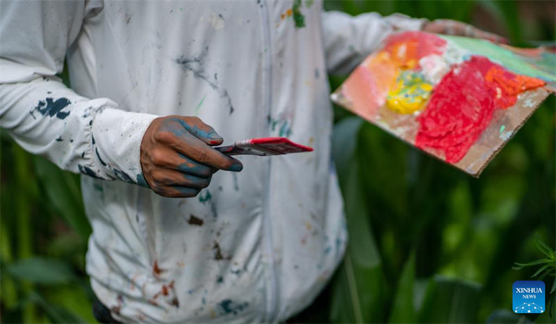 Habari picha: Msanii achora michoro ya kuvutia kwenye kuta huko Yongsheng nchini China 