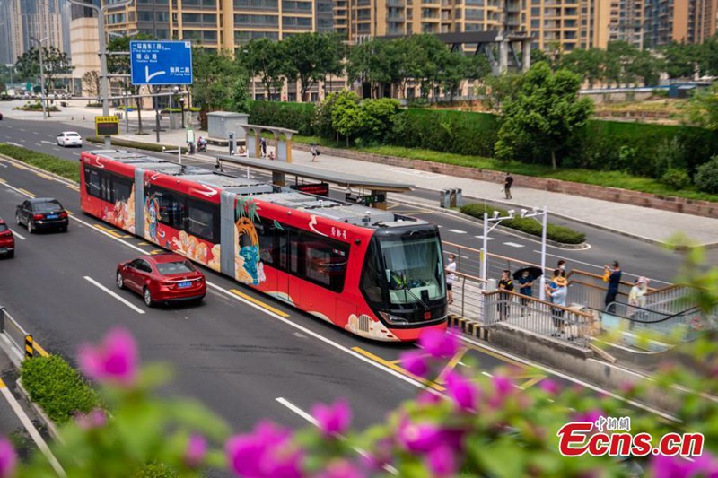 Treni ya akili bandia bila ya reli yafanyiwa majaribio ya uendeshaji Chengdu