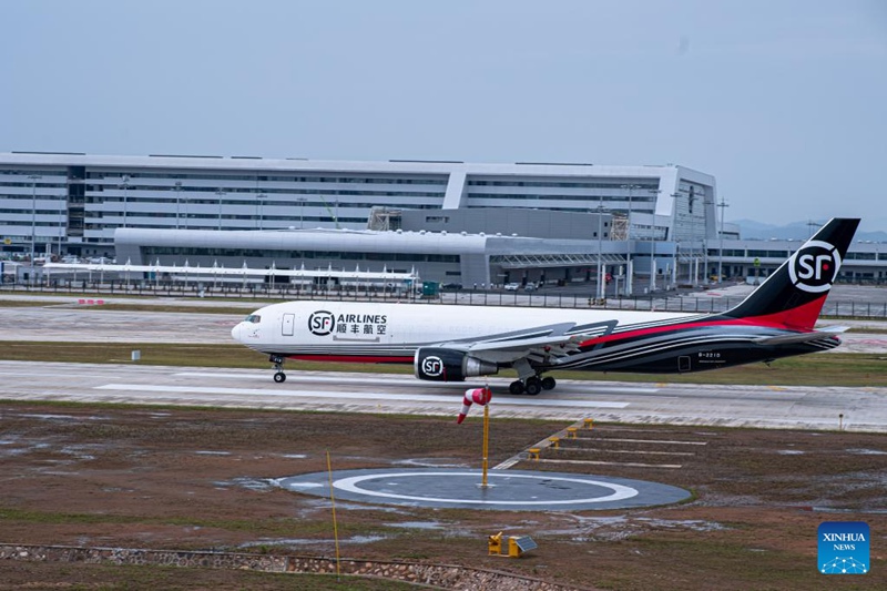 Uwanja wa ndege wa kwanza maalumu kwa ndege za mizigo barani Asia waanza kufanya kazi nchini China