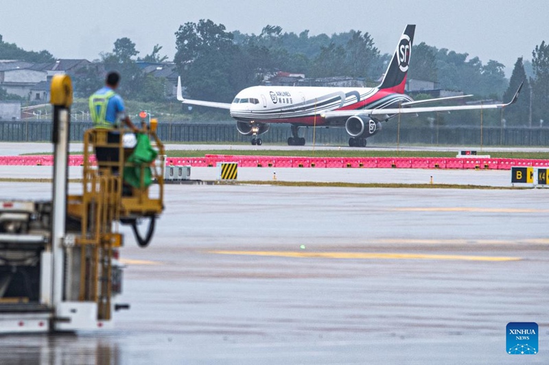 Uwanja wa ndege wa kwanza maalumu kwa ndege za mizigo barani Asia waanza kufanya kazi nchini China