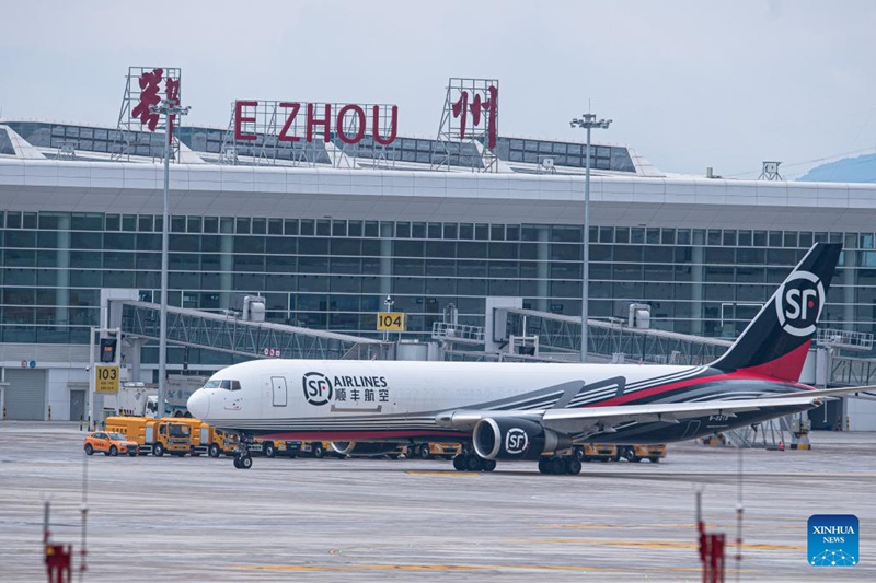 Uwanja wa ndege wa kwanza maalumu kwa ndege za mizigo barani Asia waanza kufanya kazi nchini China