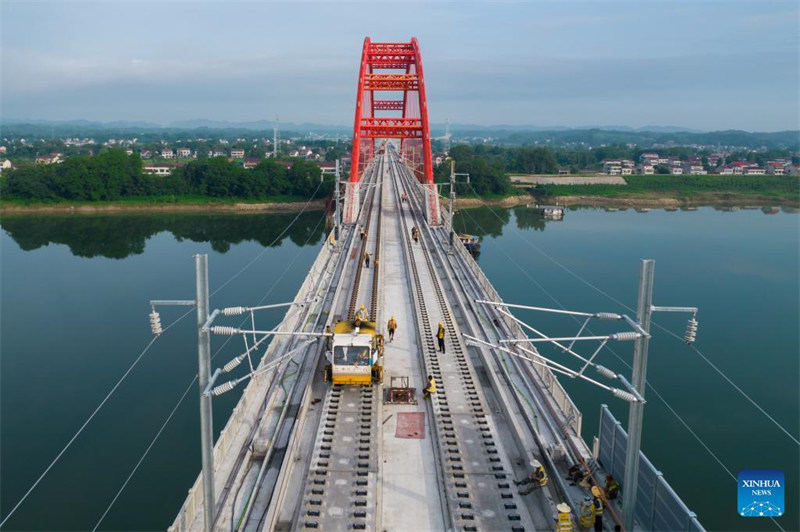 Ujenzi wa Daraja la Zishui kando ya reli ya Changde-Yiyang-Changsha nchini China ukiendelea
