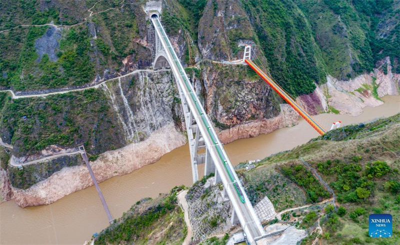 Sehemu ya Reli ya Dali-Baoshan ya Reli ya Dali-Ruili nchini China kuanza kutumika