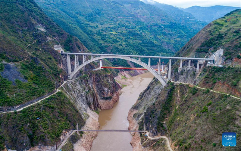 Sehemu ya Reli ya Dali-Baoshan ya Reli ya Dali-Ruili nchini China kuanza kutumika