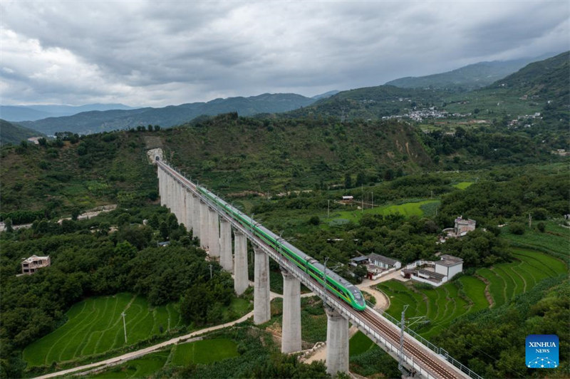 Sehemu ya Reli ya Dali-Baoshan ya Reli ya Dali-Ruili nchini China kuanza kutumika