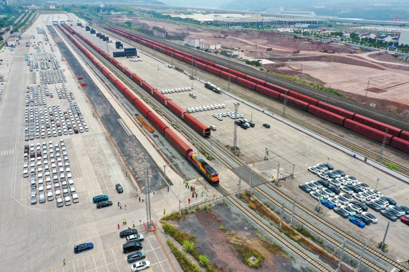 Treni iliyobeba magari ya China yaanza safari ya majaribio kutoka Chongqing hadi Moscow, Russia