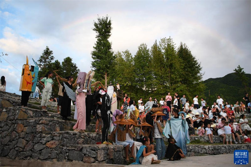 Maonesho ya michezo ya sanaa ya watoto wanaoishi sehemu ya milimani