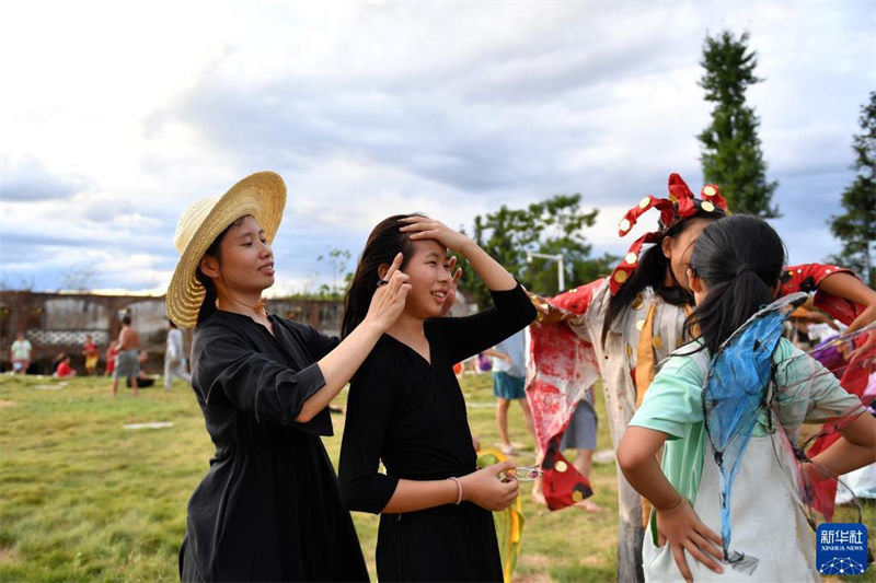 Maonesho ya michezo ya sanaa ya watoto wanaoishi sehemu ya milimani