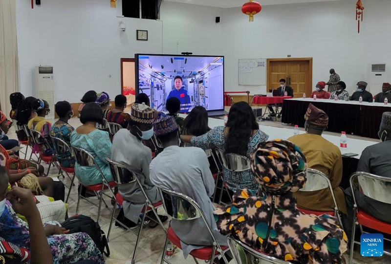 Wanaanga wa China wazungumza wakiwa anga ya juu na vijana wa nchi mbalimbali za Afrika