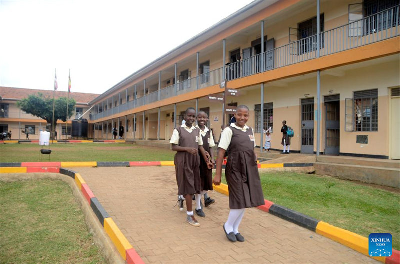 Mawasiliano kati ya Uganda na China katika sekta ya elimu