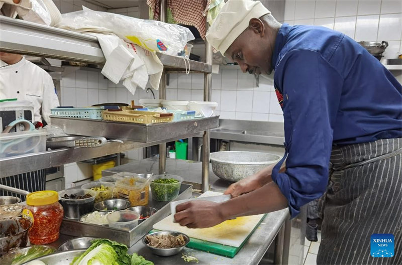 Vyakula vya Kichina vyapendwa na kuwa faida kwa ujuzi wa mpishi wa Namibia