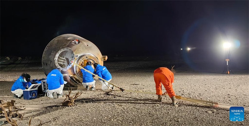 Wanaanga wa Chombo cha Shenzhou-14 cha China warudi salama duniani, na kutimiza shughuli nyingi za 