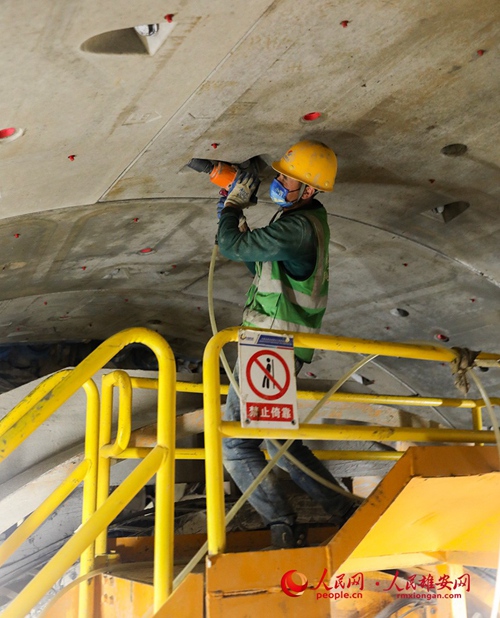 Picha: Ujenzi wa reli ya mwendo kasi ya Eneo Jipya la Xiong’an-Uwanja wa Ndege wa Daxing wa Beijing (R1) chini ya ardhi