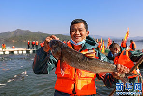 Uvuaji wa samaki katika majira ya baridi Wan’an, Jiangxi