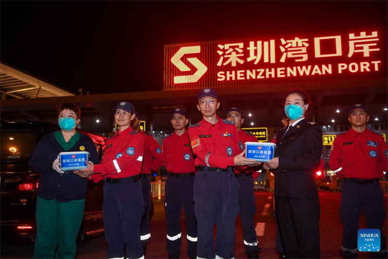 Kikosi cha Waokoaji wa China chashiriki katika juhudi za kutoa misaada kwenye maeneo yaliyokumbwa na tetemeko la ardhi nchini Uturuki