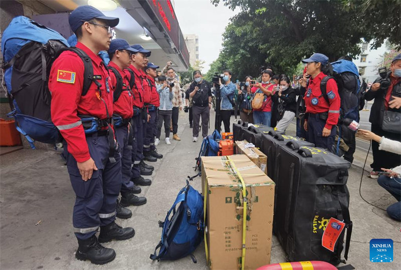 Kikosi cha Waokoaji wa China chashiriki katika juhudi za kutoa misaada kwenye maeneo yaliyokumbwa na tetemeko la ardhi nchini Uturuki
