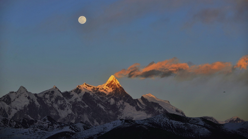 Picha nzuri kutoka Tamasha la Tatu la Video na Picha mtandaoni za Tibet