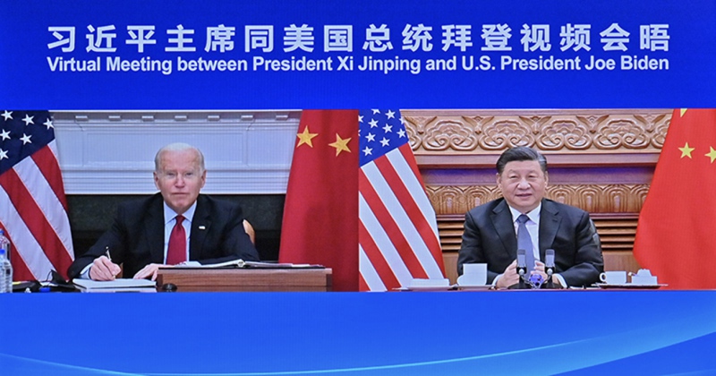 Rais wa China Xi Jinping na Rais wa Marekani Joe Biden wakizumgumzana  kwa njia ya video asubuhi ya tarehe 16, Novemba, 2021. Picha/Yue yuewei