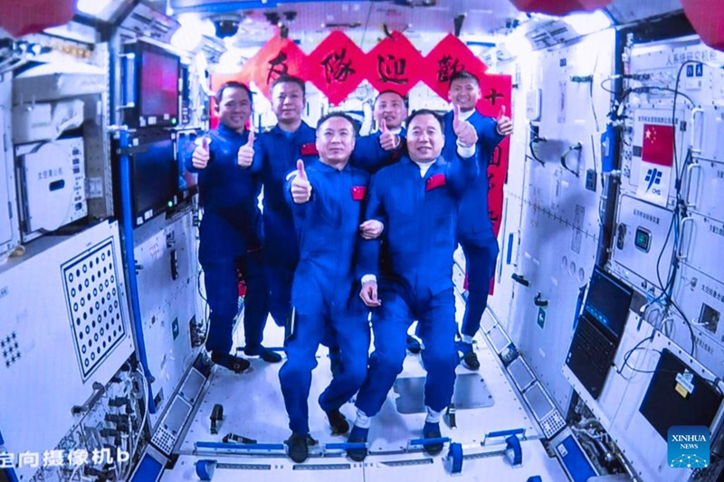 Wanaanga wa China katika Chombo cha Shenzhou-16 waingia kwenye kituo cha anga ya juu, na watakamilisha makabidhiano ndani ya siku tano