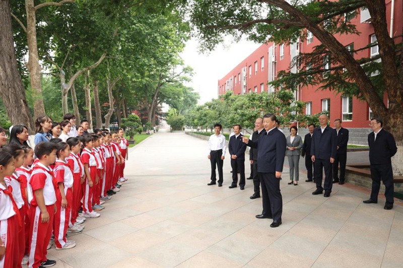 Rais Xi atembelea shule ya Beijing kuelekea siku ya kimataifa ya watoto inayoadhimishwa leo Juni 1