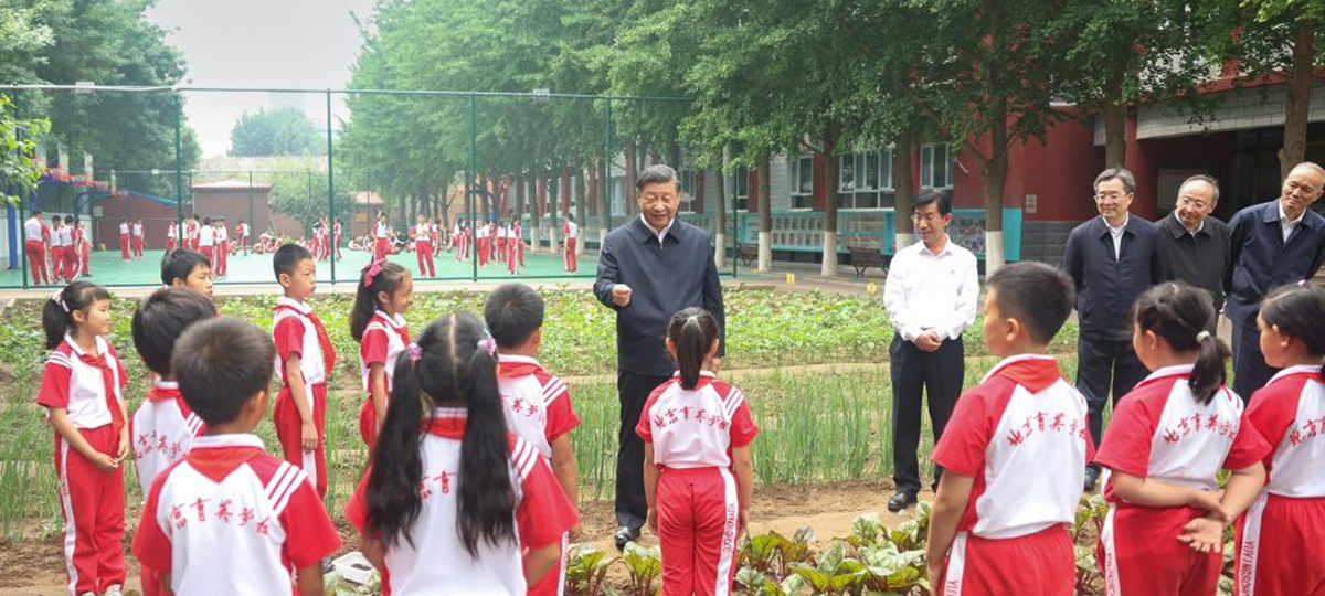 Rais Xi atembelea shule ya Beijing kuelekea siku ya kimataifa ya watoto inayoadhimishwa leo Juni 1