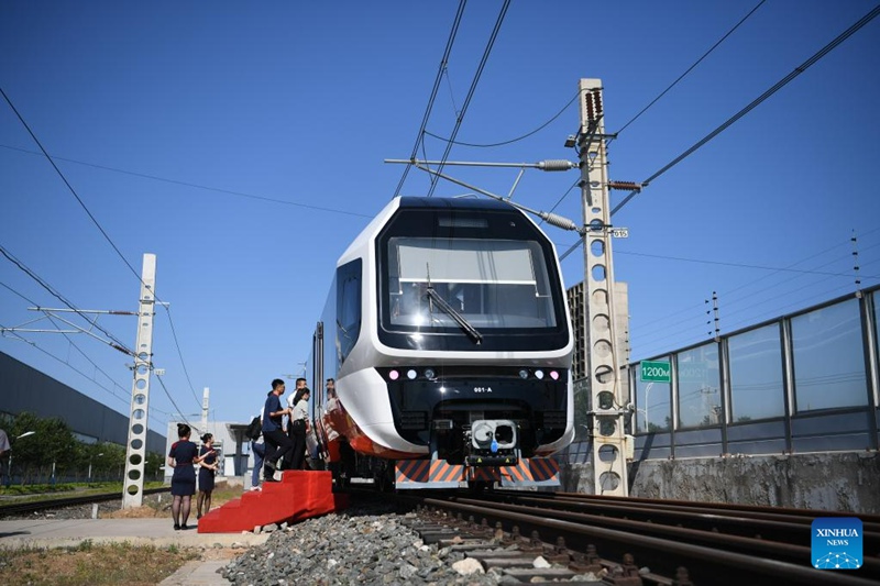 Kampuni ya China yaiundia Argentina treni ya kwanza inayotumia nishati mpya ya kuendeshwa kwenye reli nyepesi
