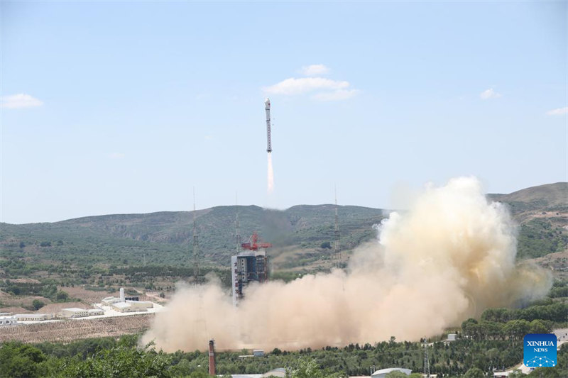 China yaweka rekodi ya kurusha satelaiti 41 kwenye anga ya juu kwa kutumia roketi moja