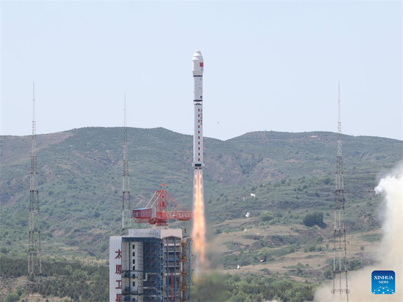 China yaweka rekodi ya kurusha satelaiti 41 kwenye anga ya juu kwa kutumia roketi moja