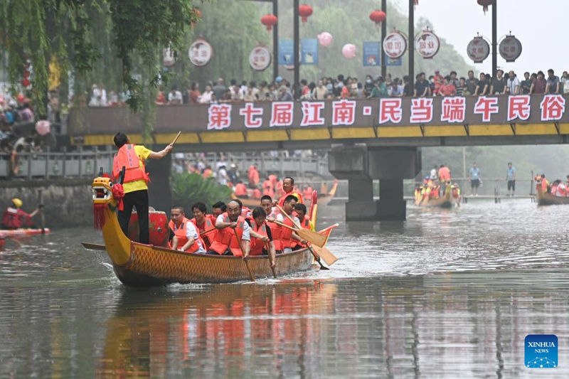 Wanakijiji washereheka sikukuu ijayo ya Tamasha la Mashua ya Dragoni Zhejiang, China