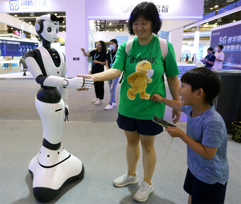 Maonyesho ya Bidhaa za Akili Bandia Duniani 2023 yaanza kufanyika katika Mji wa Suzhou, Mkoa wa Jiangsu, China