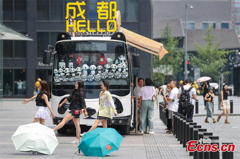 Watalii waenda Chengdu kufurahia maisha ya kustarehesha