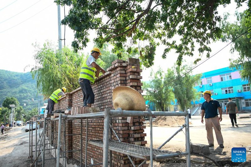 Shule zafanya ukarabati baada ya maafa ya mafuriko katika Mji wa Beijing, China