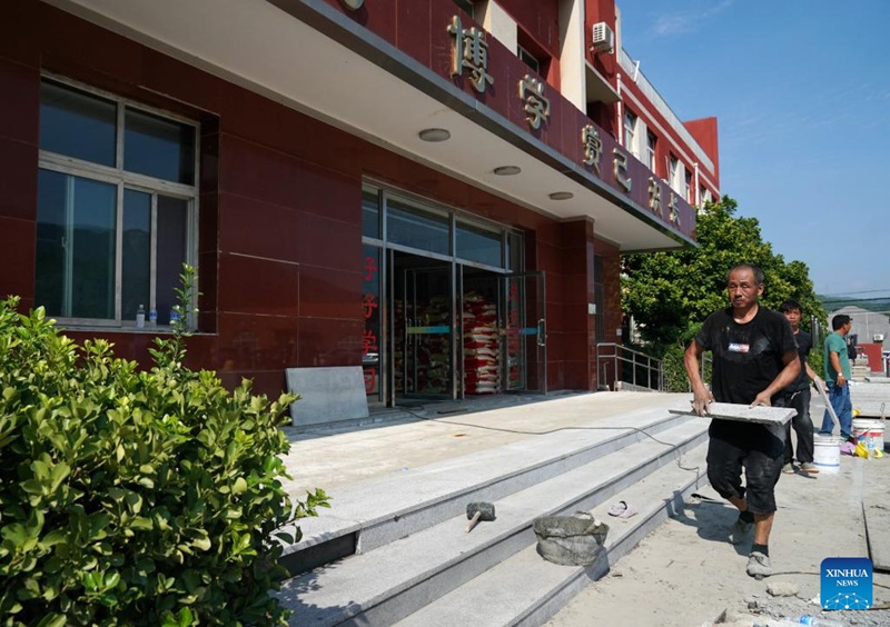 Shule zafanya ukarabati baada ya maafa ya mafuriko katika Mji wa Beijing, China