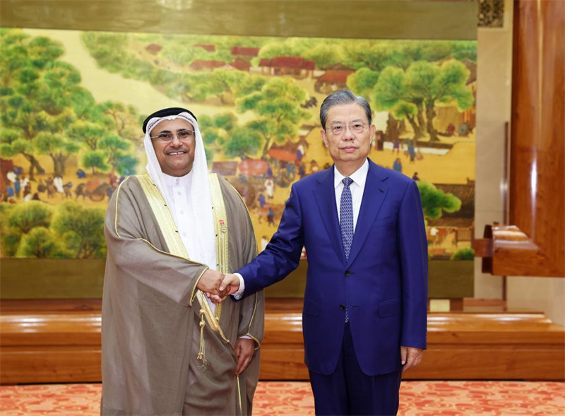 Zhao Leji, Spika wa Bunge la Umma la China akifanya mazungumzo na Adel Al Asoomi, Spika wa Bunge la Jumuiya ya Nchi za Kiarabu, kwenye Jumba la Mikutano ya Umma hapa Beijing, China, Agosti 28, 2023. (Xinhua /Liu Bin)