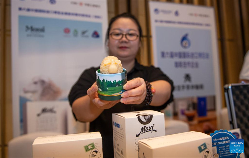 Mkutano wa kukutanisha wadau wa ugavi na mahitaji kabla ya Maonyesho ya CIIE waanza Shenzhen, China