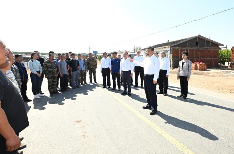 Rais Xi Jinping awatembelea wanakijiji walioathiriwa na mafuriko katika Mkoa wa Heilongjiang, China