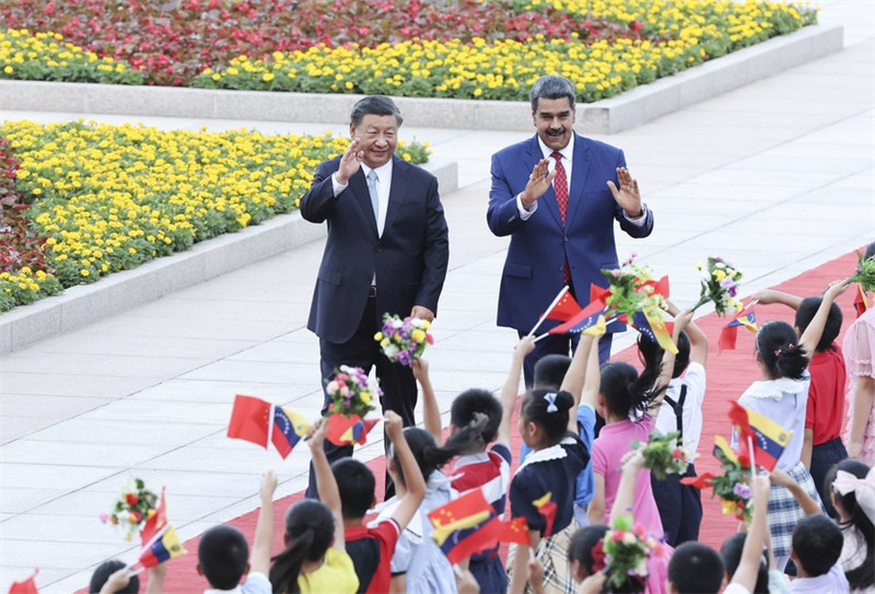 Rais Xi Jinping wa China na mwenzake Maduro wa Venezuela watangaza kuinua uhusiano kati ya China na Venezuela
