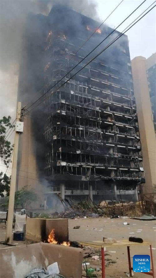 Mapigano makali yaendelea katika mji mkuu wa Sudan, Khartoum huku pande zinazopigana zikishutumiana