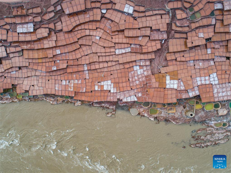 Katika picha: mashamba ya chumvi katika Mkoa wa Tibet nchini China