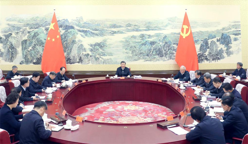 Rais Xi Jinping wa China akizungumza na uongozi mpya wa Shirikisho Kuu la Wafanyakazi la China na kutoa hotuba muhimu mjini Beijing, China, Oktoba 23, 2023. (Xinhua/Ju Peng)