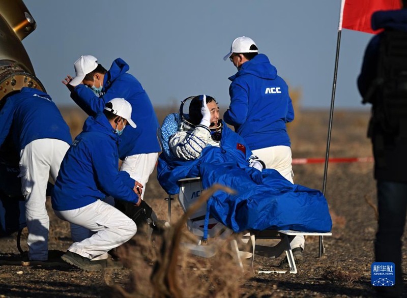 Kifaa cha kurudi duniani kwa wanaanga wa Chombo cha anga ya juu cha Shenzhou-16 cha China chatua kwa mafanikio