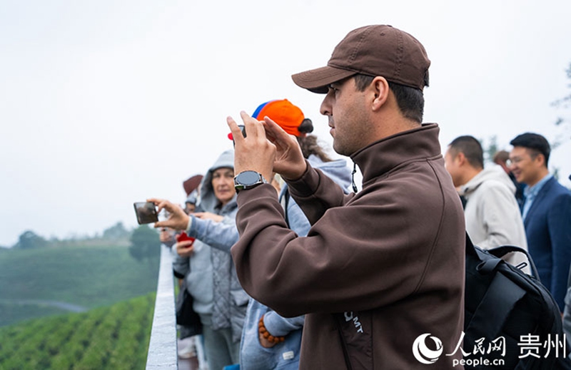 Chai nyeupe katika Mkoa wa Guizhou, China yasifiwa na waandishi wa habari wa nchi za Eurasia