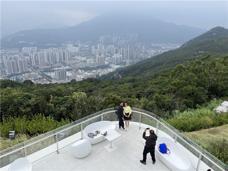 Waandishi wa Habari wa nchi mbalimbali watembelea Shenzhen, China: Bustani ya “Bahari ya Mawingu”