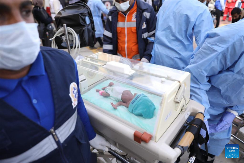 Misri yapokea watoto njiti 28 kutoka hospitali kubwa zaidi ya Gaza