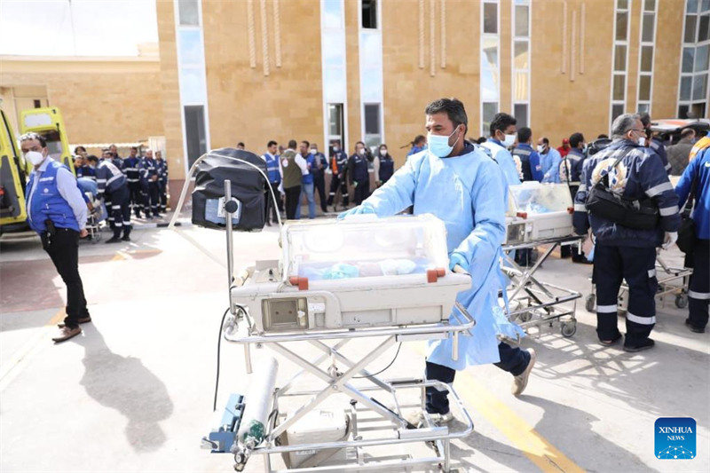 Misri yapokea watoto njiti 28 kutoka hospitali kubwa zaidi ya Gaza