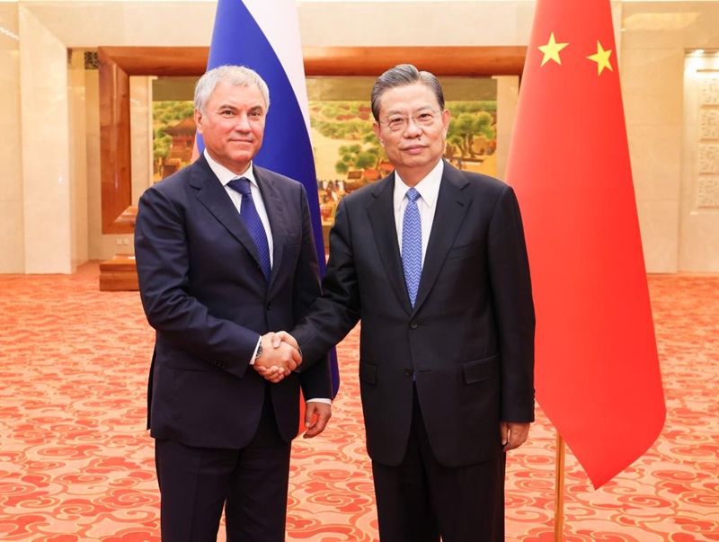 Zhao Leji, Spika wa Bunge la Umma la China akifanya mazungumzo na Spika wa Bunge la Duma la Russia, Vyacheslav Volodin kwenye Jumba la Mikutano ya Umma mjini Beijing, China, Novemba 21, 2023. (Xinhua/Pang Xinglei)