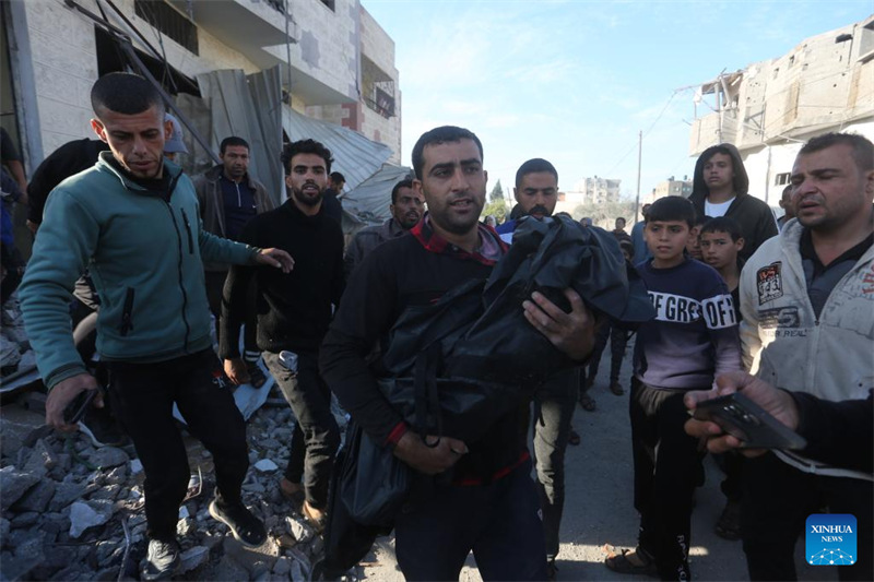 Idadi ya vifo vya Wapalestina yaongezeka hadi 15,899 mjini Gaza